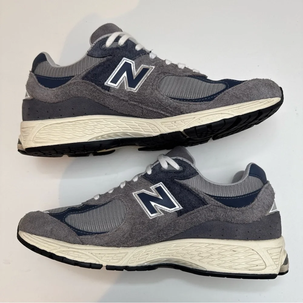 New Balance Men's 2002R  / Size 12 /  M2002REL - Picture 3 of 7